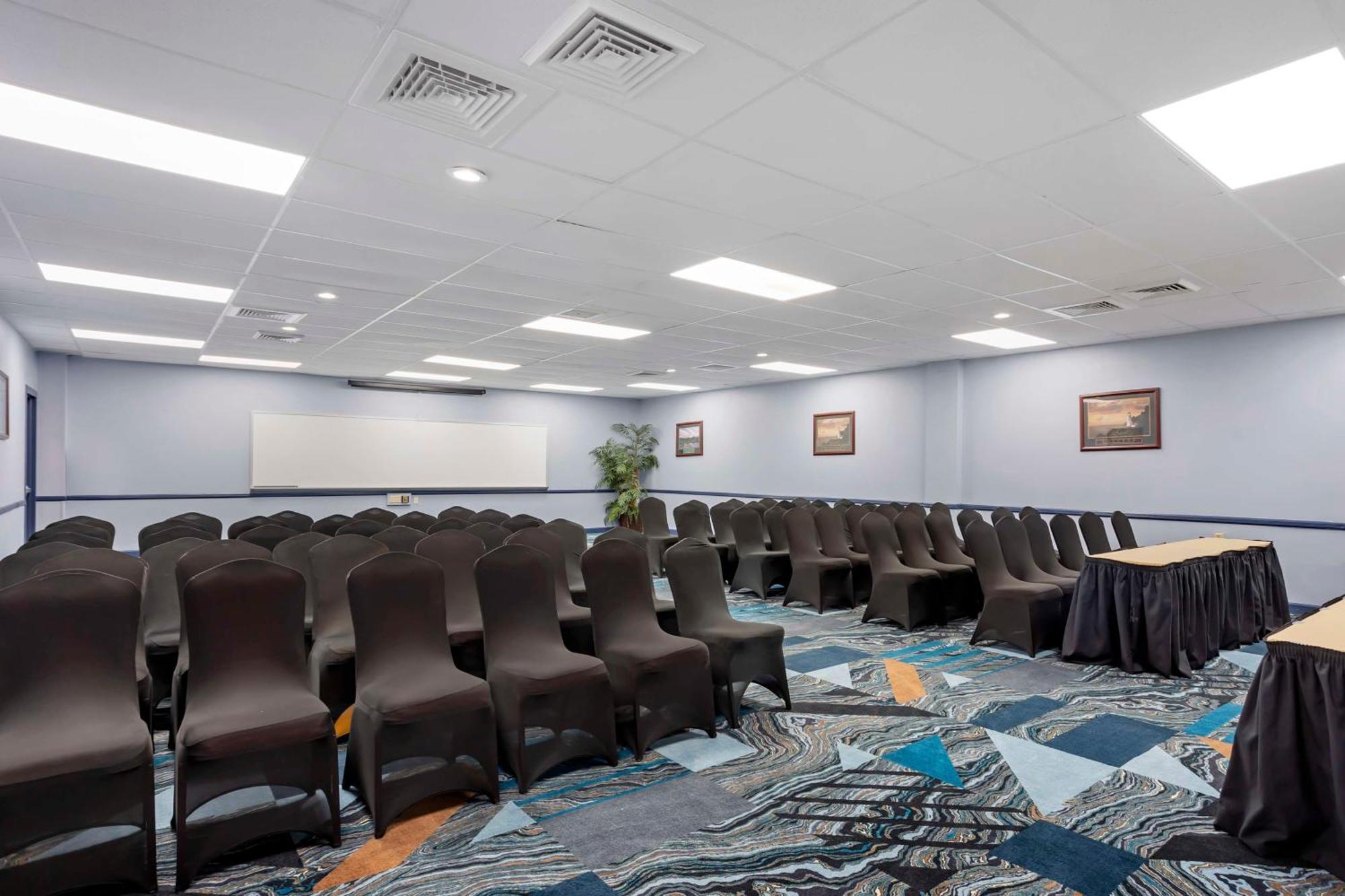 Best Western Rutgers University Hotel East Brunswick Dış mekan fotoğraf