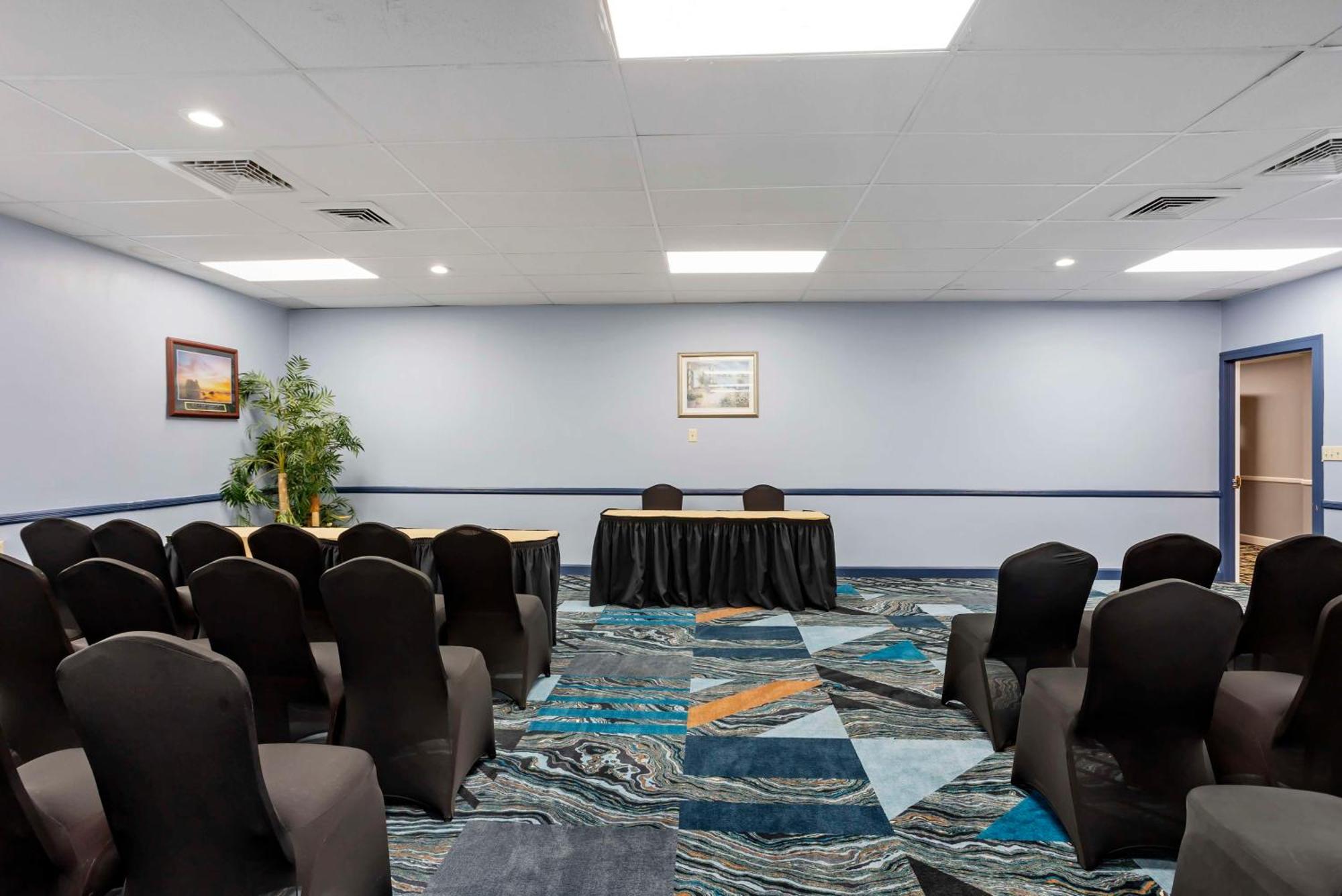Best Western Rutgers University Hotel East Brunswick Dış mekan fotoğraf