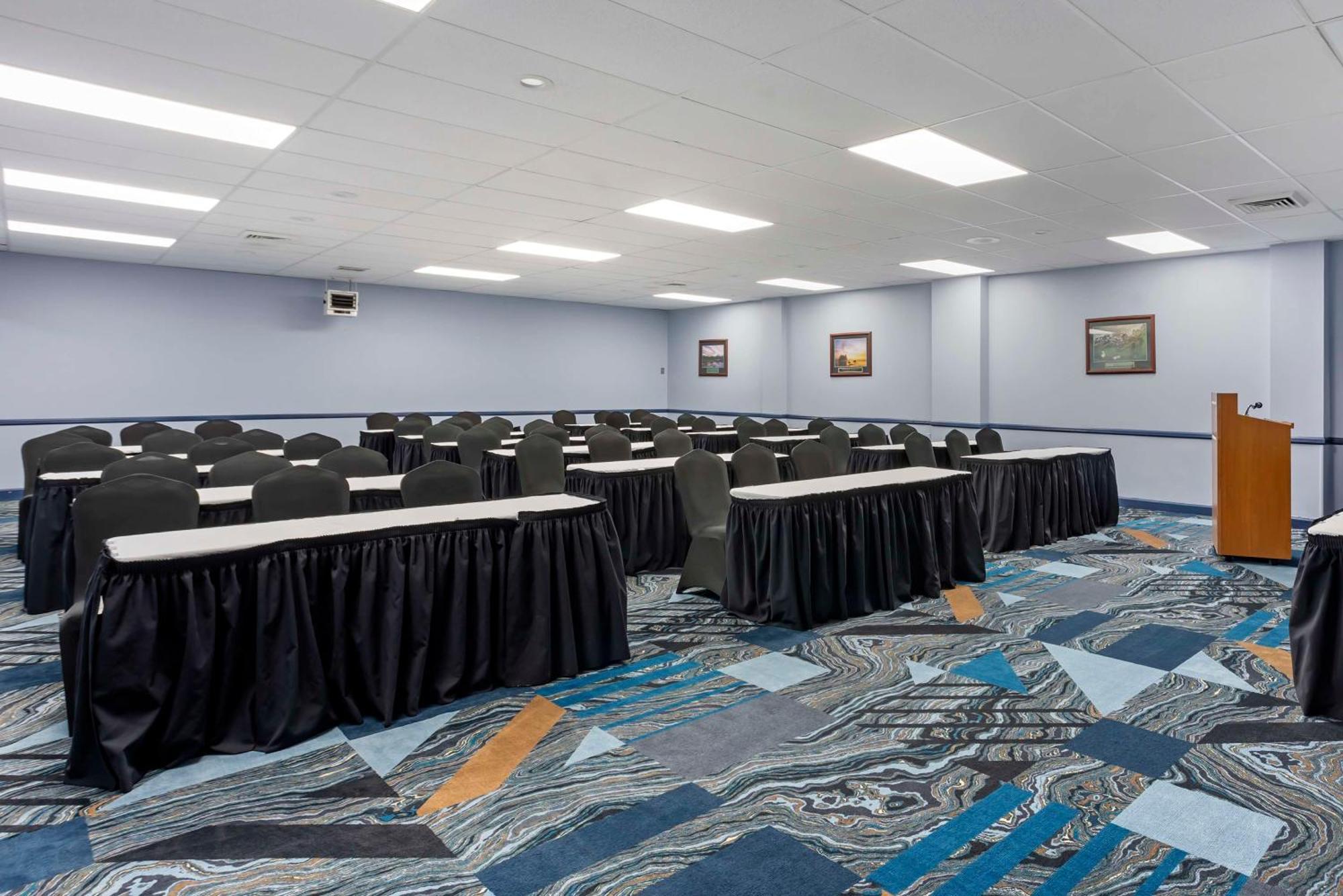 Best Western Rutgers University Hotel East Brunswick Dış mekan fotoğraf