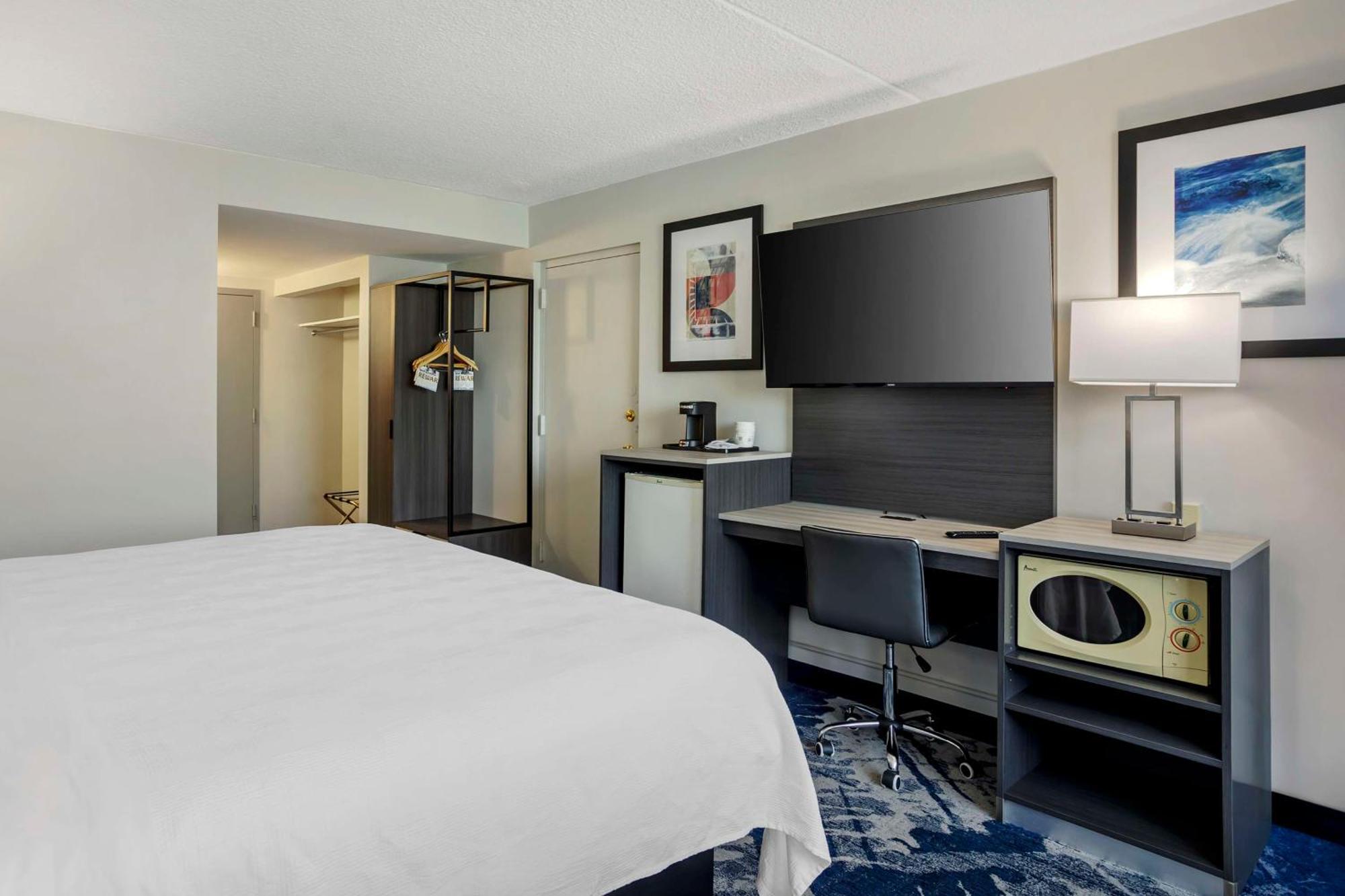 Best Western Rutgers University Hotel East Brunswick Dış mekan fotoğraf