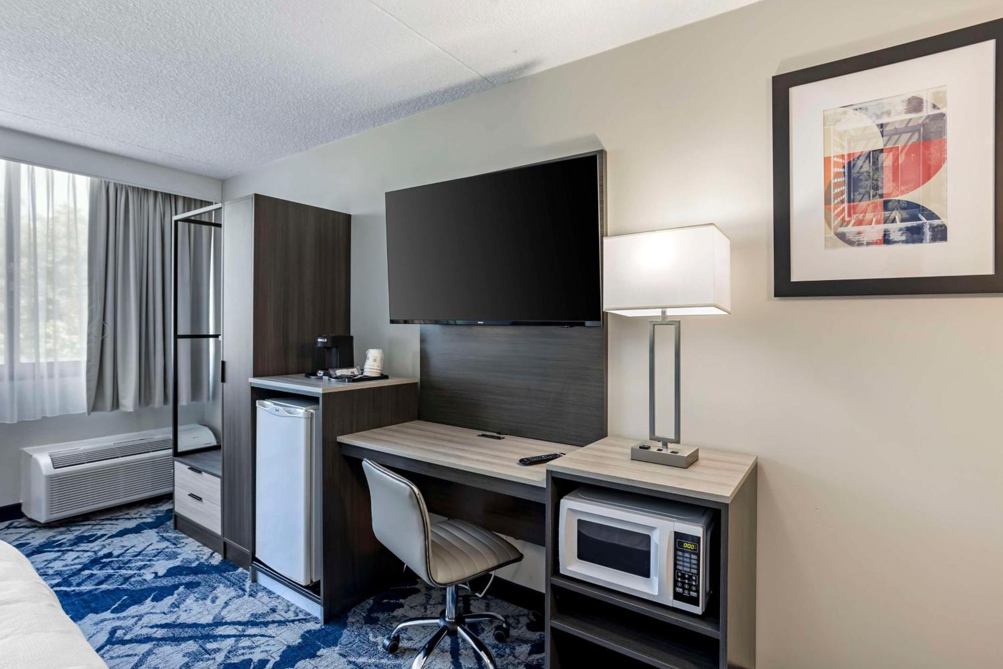 Best Western Rutgers University Hotel East Brunswick Dış mekan fotoğraf